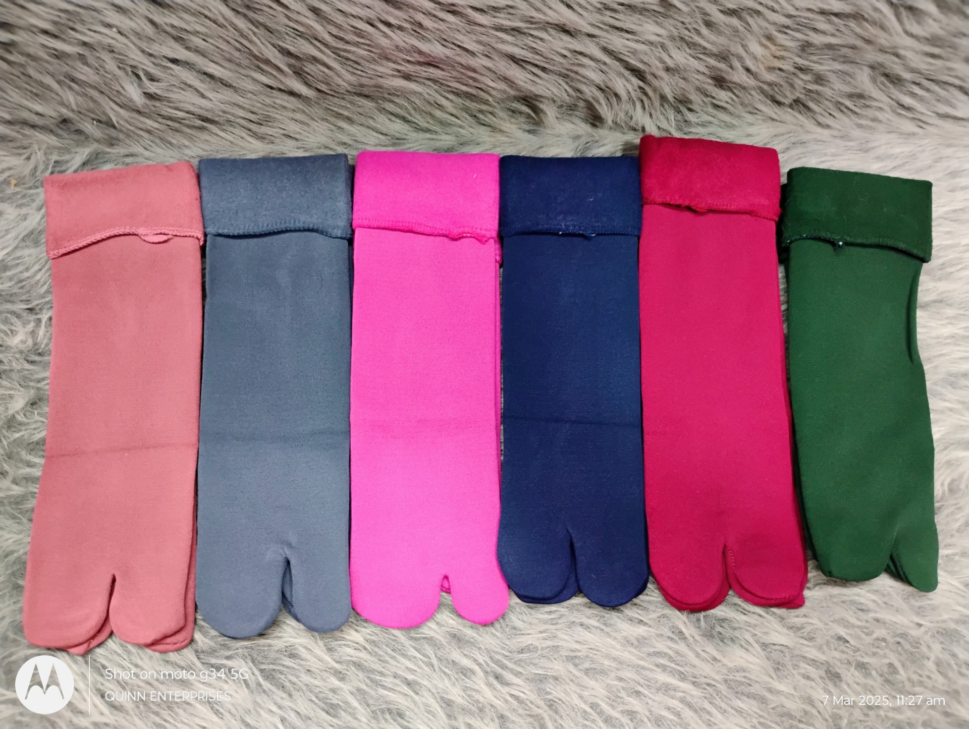 Winter Snow Socks Thermal Toe Dark Colour Wool Heavy Duty Warm Ankle Length Anklet Socks Women/Girls Winter Socks (