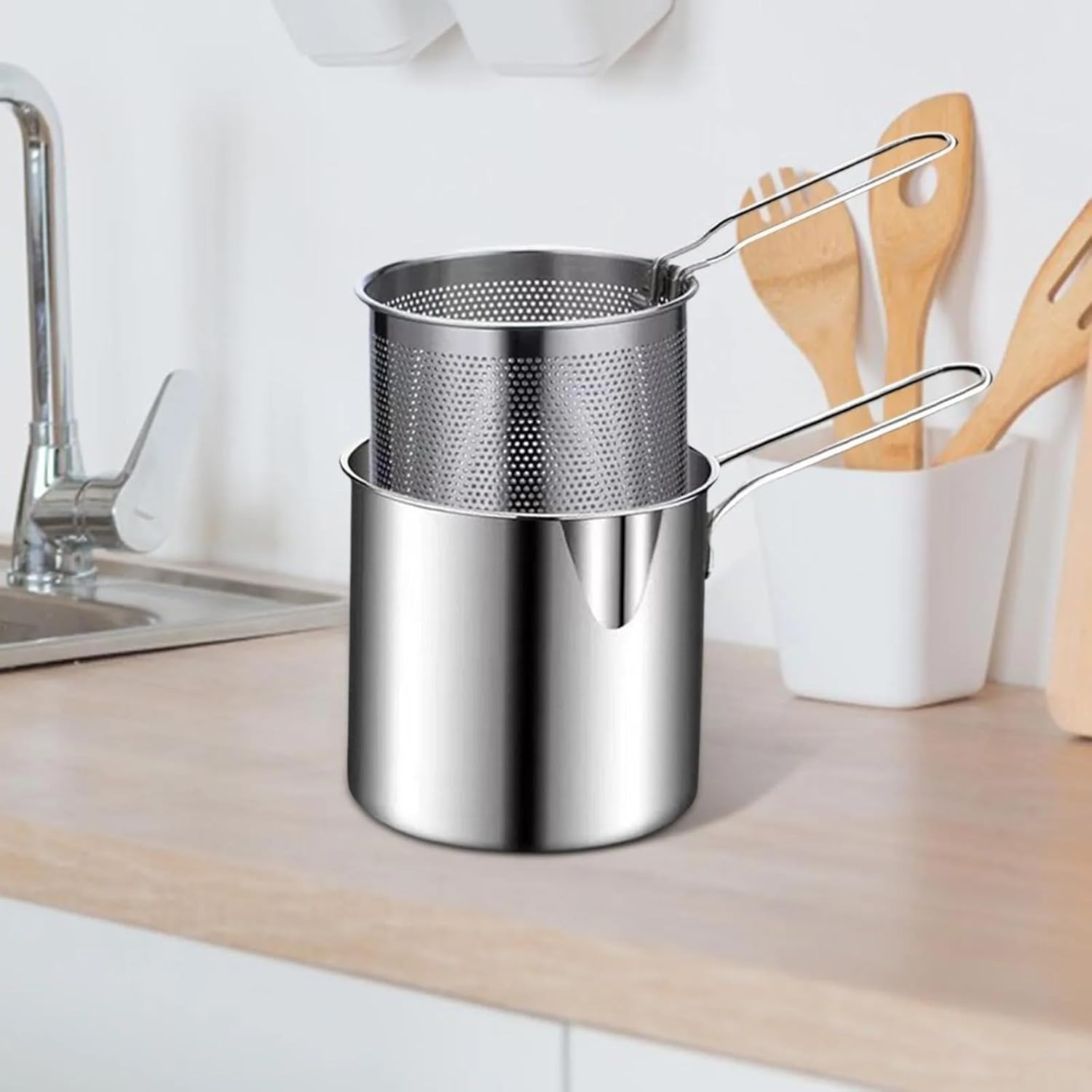 Small Deep Frying Pot with Basket