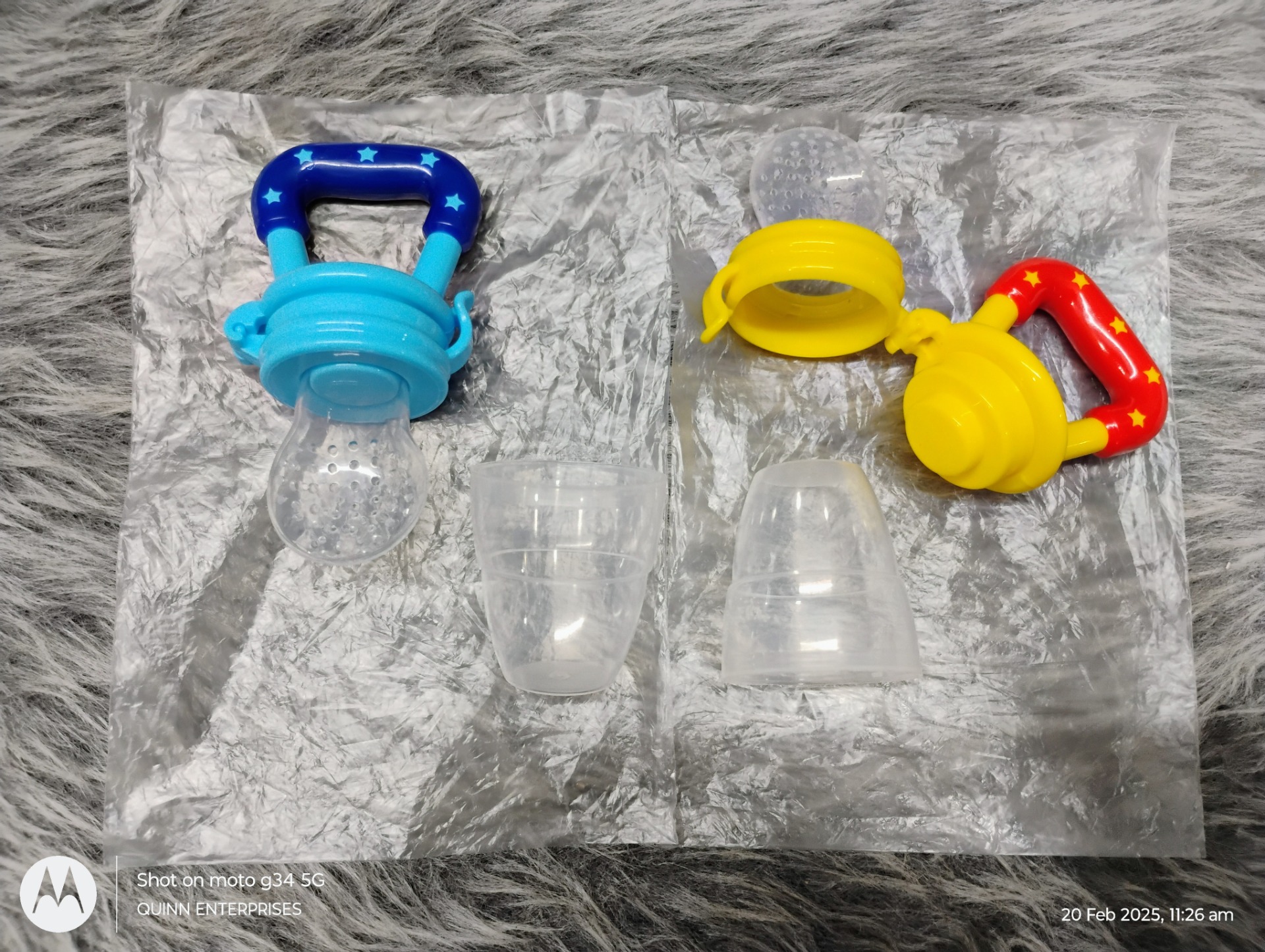 Baby Food Feeder Pacifier, Silicone Fruit Feeder Teethers for Babies, Teether for New Born, BPA-Free Silicone Pouches